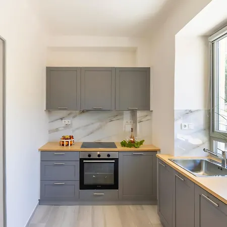 Ohana Suites, Cozy Near Miaouli Square Appartamento *