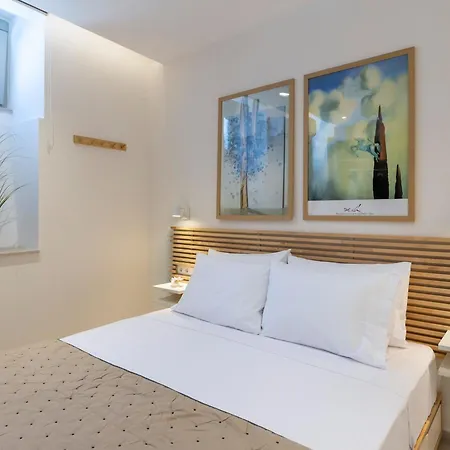 Ohana Suites, Cozy Near Miaouli Square * Ερμούπολη