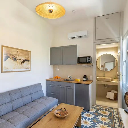 Ohana Suites, Cozy Near Miaouli Square *
