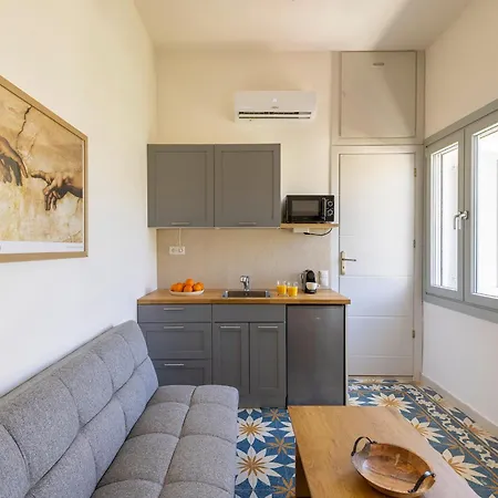 Ohana Suites, Cozy Near Miaouli Square * Ermoupoli