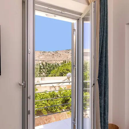 Ohana Suites, Cozy Near Miaouli Square *