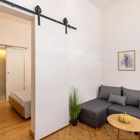 Ohana Suites, Cozy Near Miaouli Square Διαμέρισμα