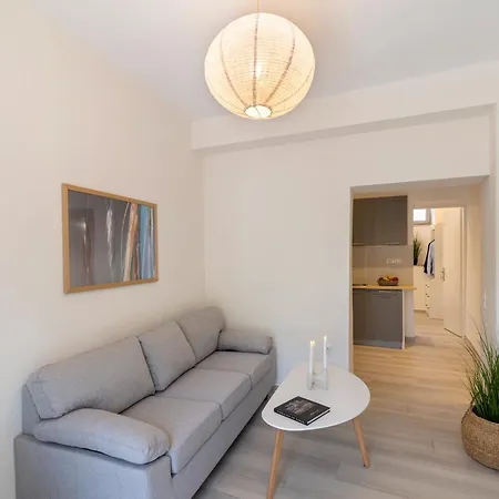 Ohana Suites, Cozy Near Miaouli Square Appartamento