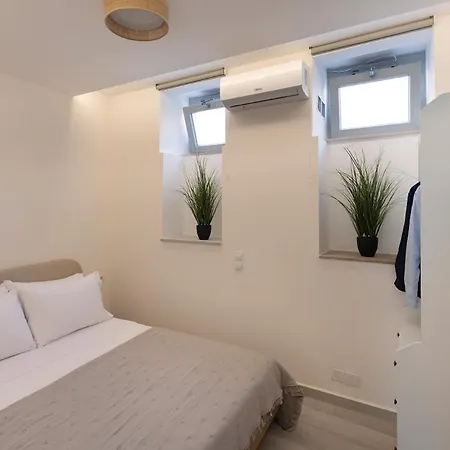 Ohana Suites, Cozy Near Miaouli Square Ερμούπολη
